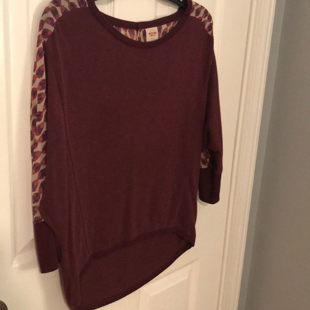 3/4 sleeve shirt